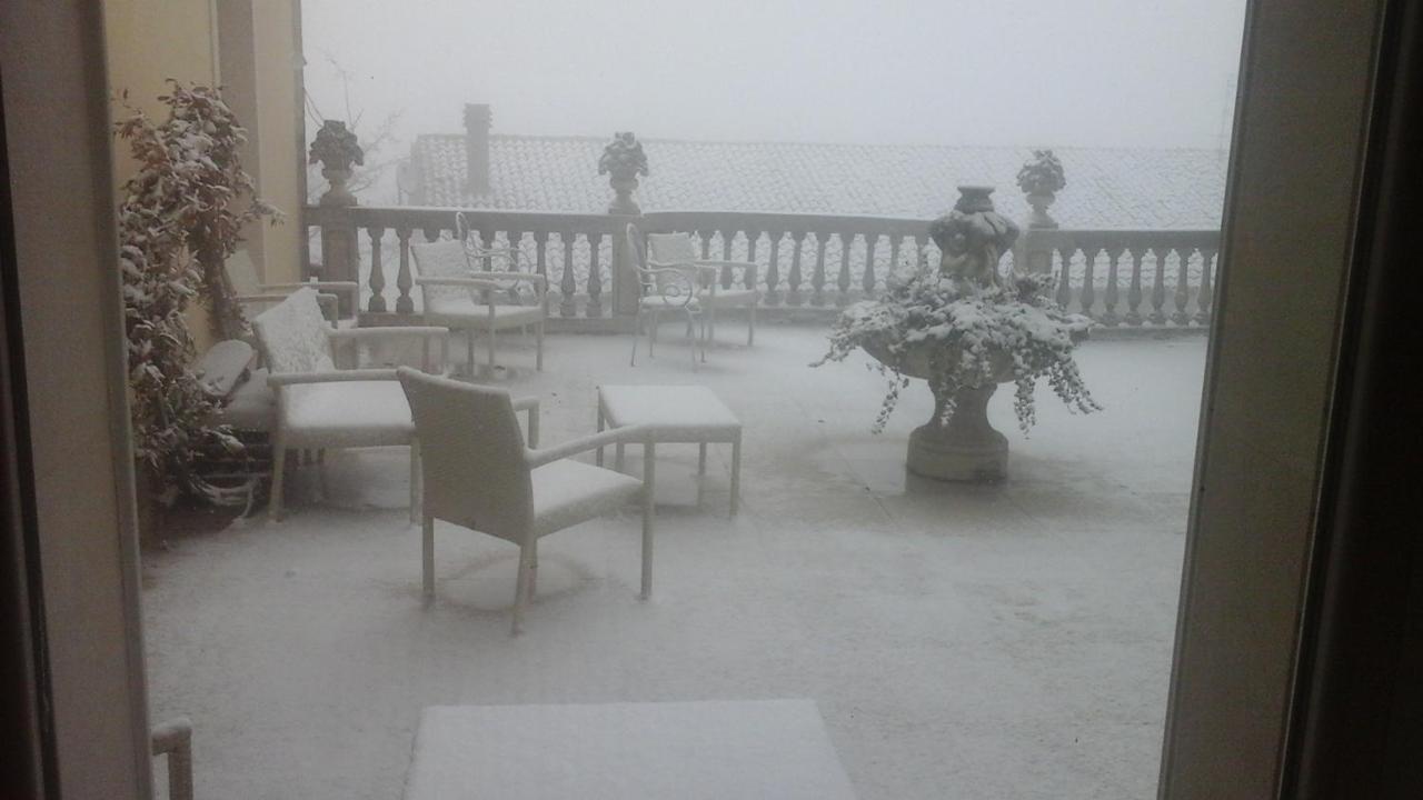 Villa Di Miscio Sant'Agata di Puglia Eksteriør billede